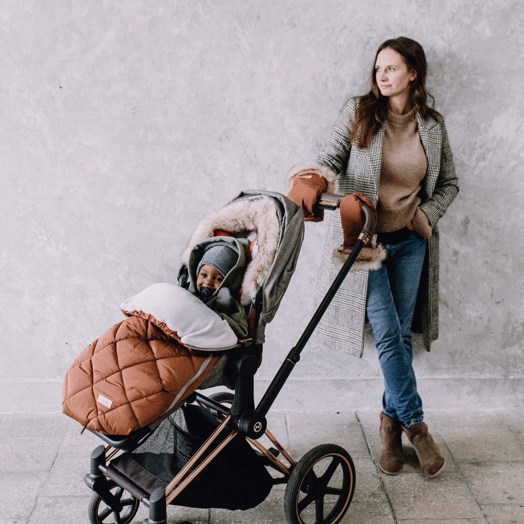 Beztroska, Rękawice do wózka z futerkiem - cynamonowe