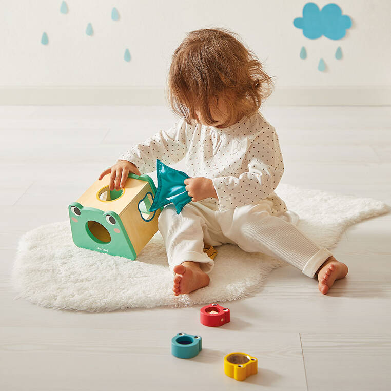Janod, Zestaw zabawek edukacyjnych Box 12 m Janod, Zestaw zabawek edukacyjnych Box 12 m