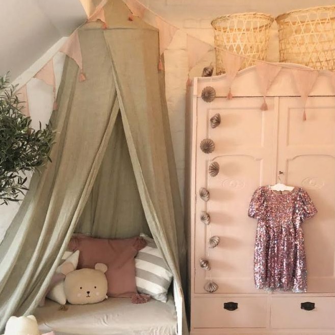 Jabadabado, Baldachim oliwkowy Jabadabado, Baldachim oliwkowy