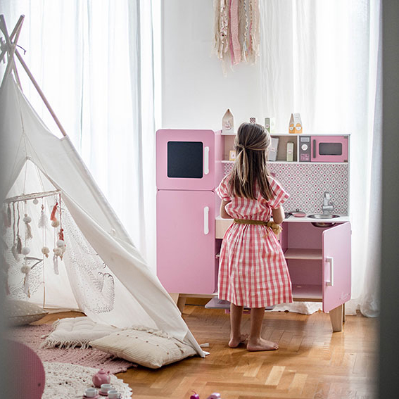 Janod, Kuchnia drewniana XL z dźwiękiem i 15 akcesoriami Macaron