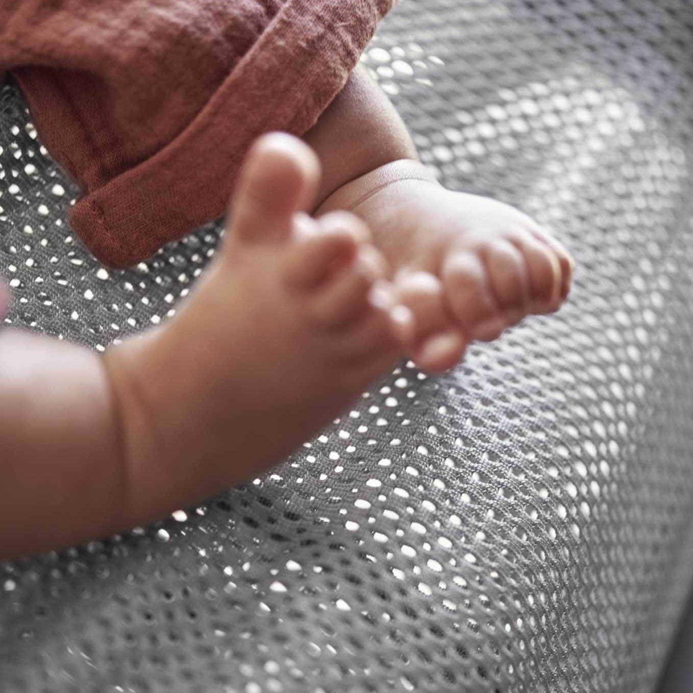 BabyBjorn, leżaczek BLISS MESH - Szary