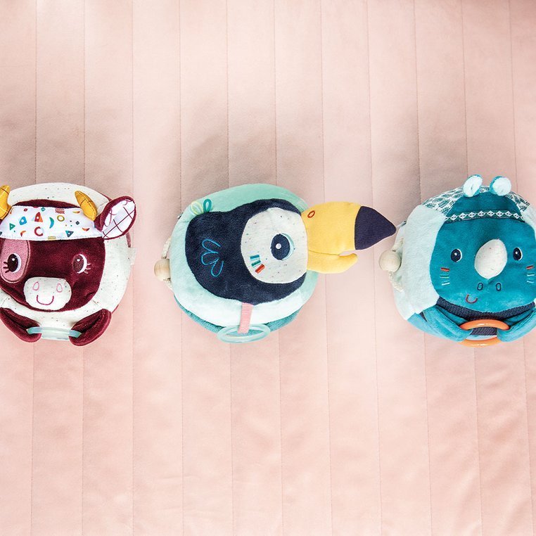 Lilliputiens, Przytulanka aktywizująca wielofunkcyjna Tukan Pablo 9 m+