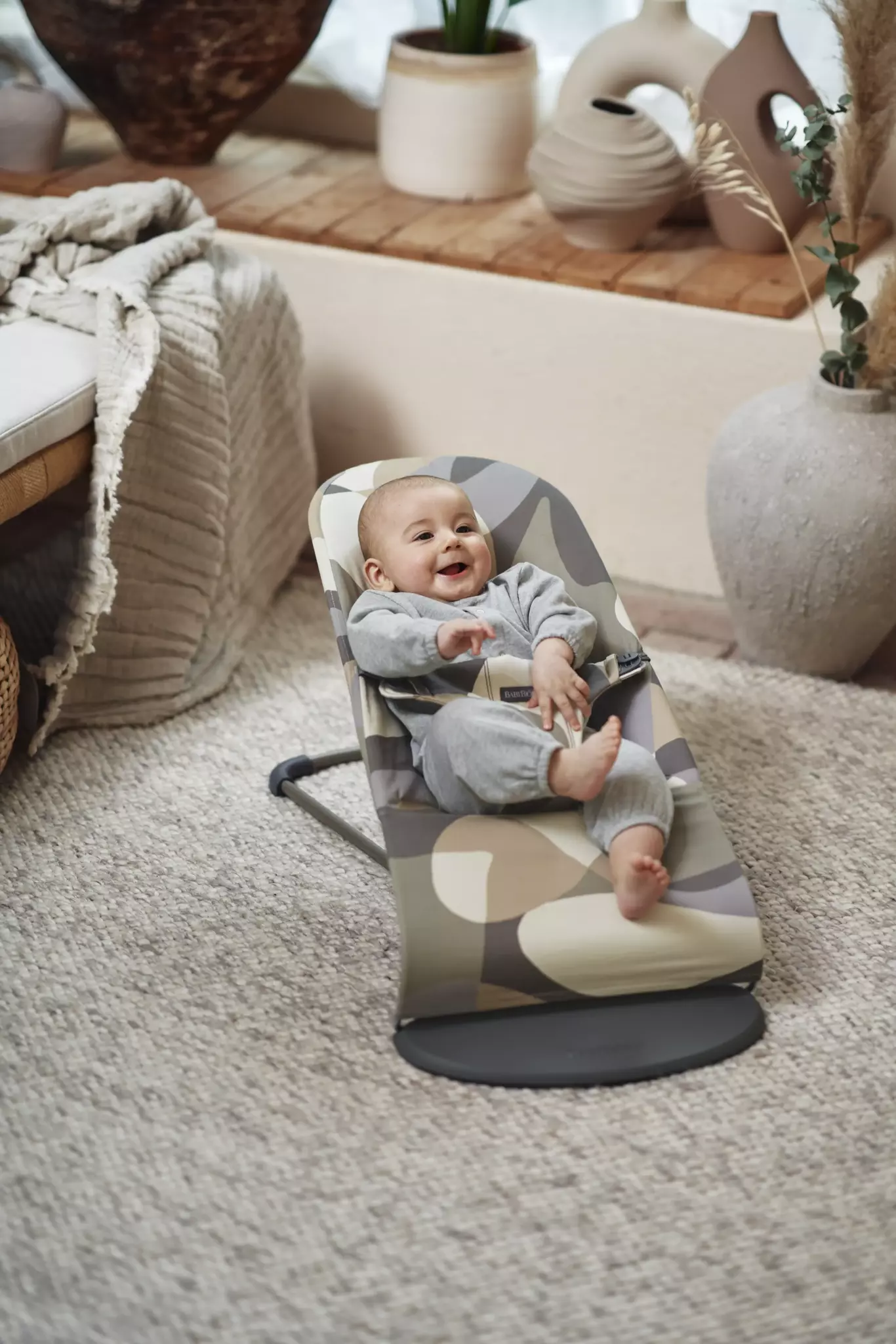Babybjorn - Leżaczek Bliss Cotton, Khaki/Green Print Babybjorn - Leżaczek Bliss Cotton, Khaki/Green Print