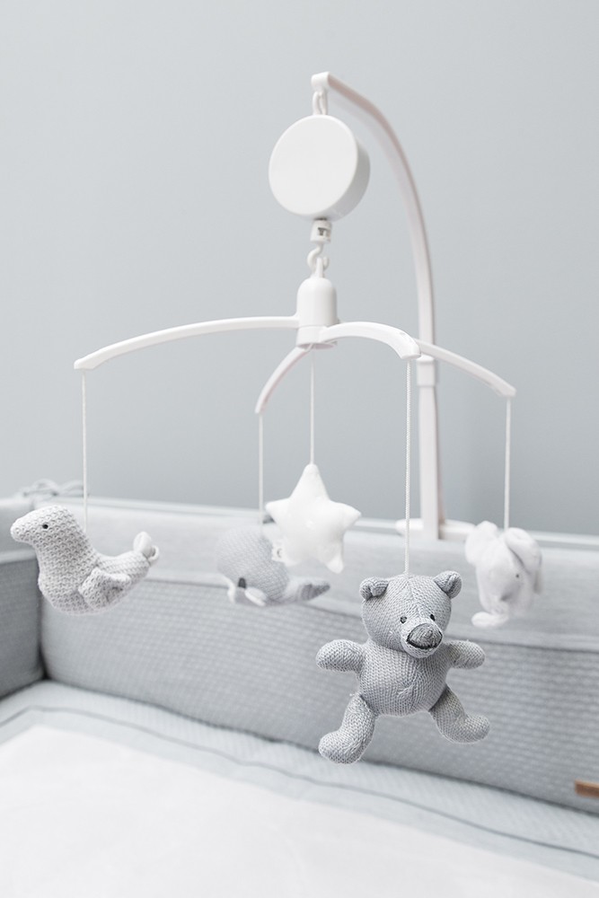 Baby's Only, Karuzela grająca ze zwierzątkami, szara