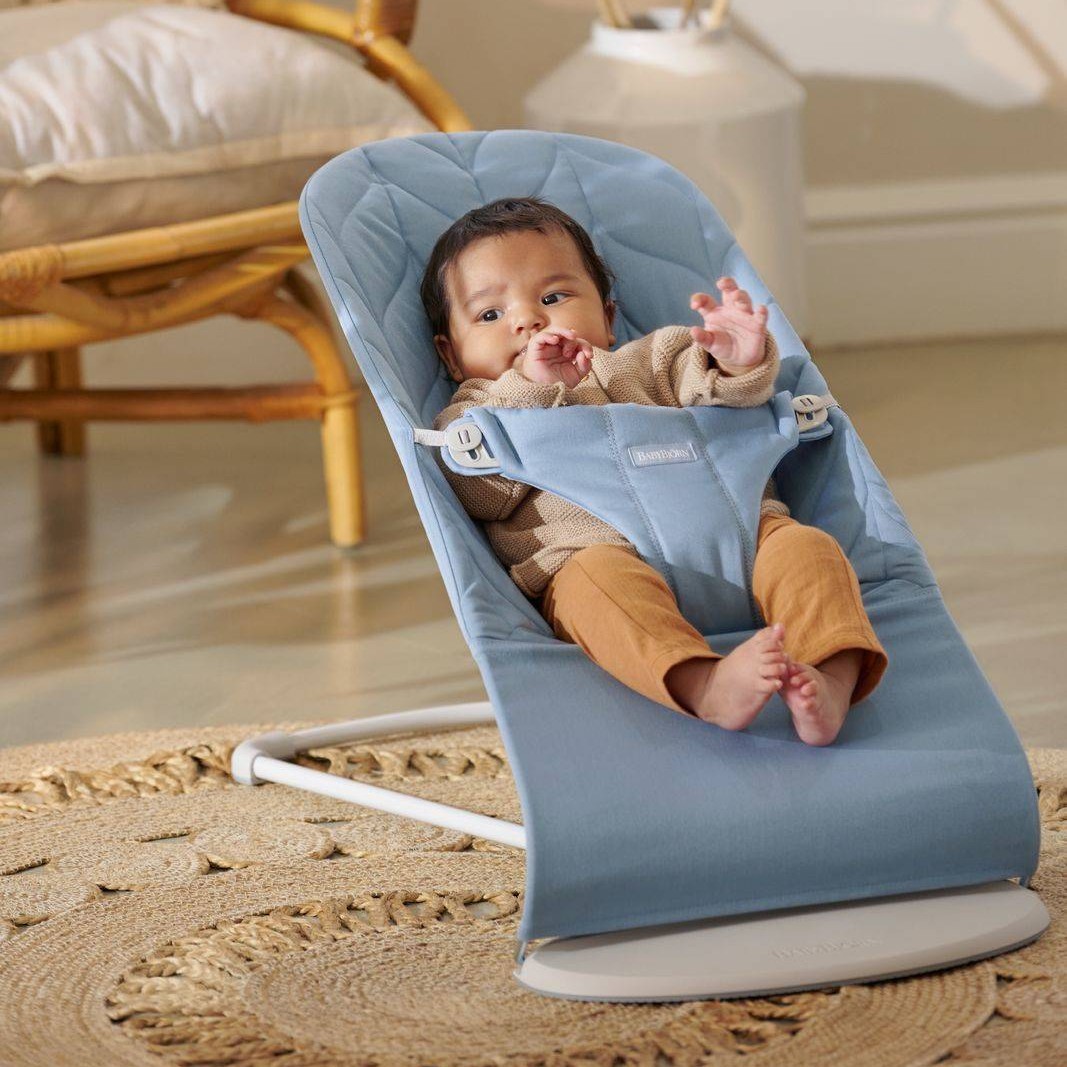 BabyBjorn, leżaczek BLISS COTTON, Petal Quilt - Niebieski