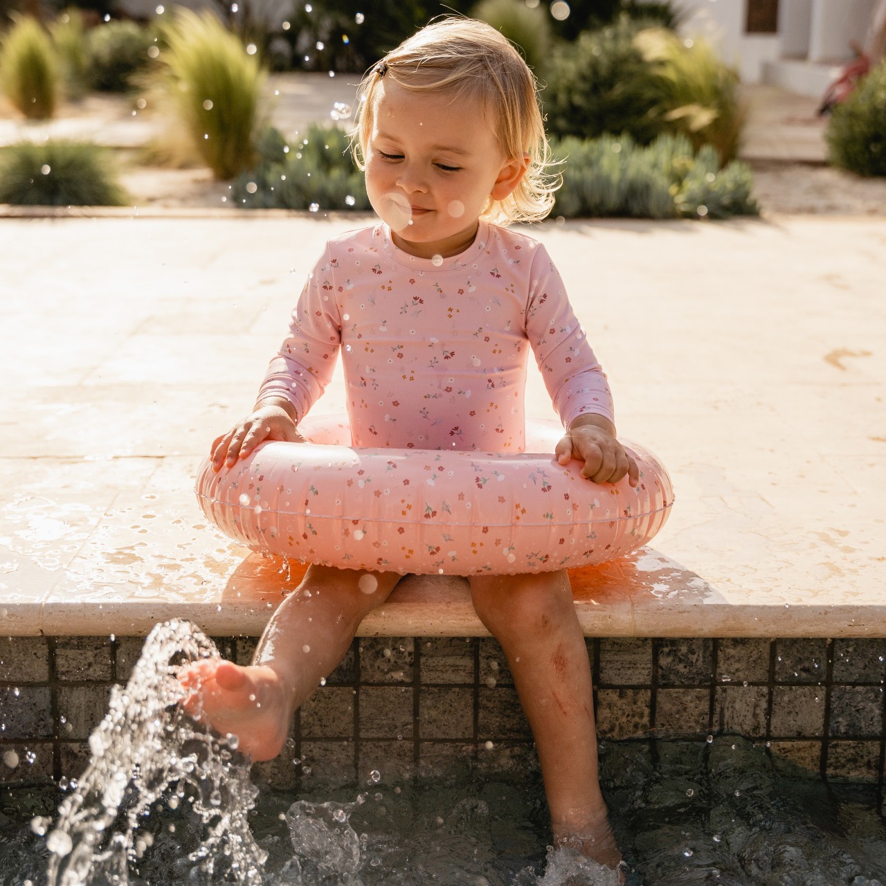 Little Dutch, Swimsuit z rękawami Vintage Pink 98/104 Little Pink Flowers Little Dutch, Swimsuit z rękawami Vintage Pink 98/104 Little Pink Flowers
