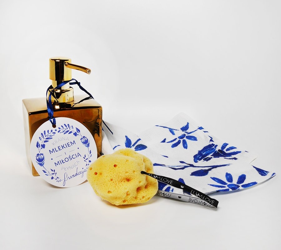 Lullalove, Zestaw gąbeczka do demakijażu + myjka Kraina Mlekiem i Miłością płynąca Lullalove, Zestaw gąbeczka do demakijażu + myjka Kraina Mlekiem i Miłością płynąca