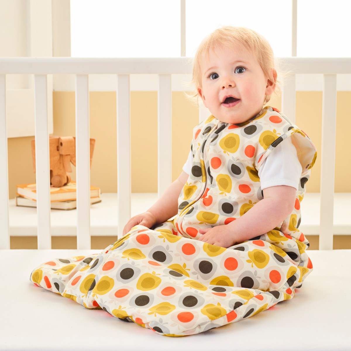 Gro Company, Śpiworek Orla Kiely Apple Travel 2,5 tog, 0-6 m-cy Gro Company, Śpiworek Orla Kiely Apple Travel 2,5 tog, 0-6 m-cy