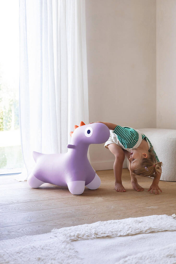 Quut ,Skoczek Hoppi Dino Lavender Quut ,Skoczek Hoppi Dino Lavender