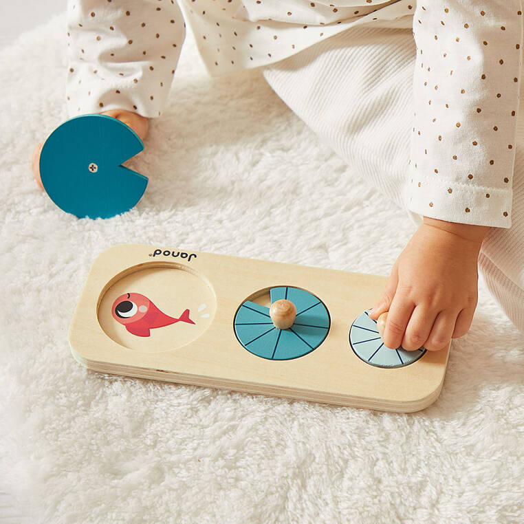 Janod, Zestaw zabawek edukacyjnych Box 12 m Janod, Zestaw zabawek edukacyjnych Box 12 m