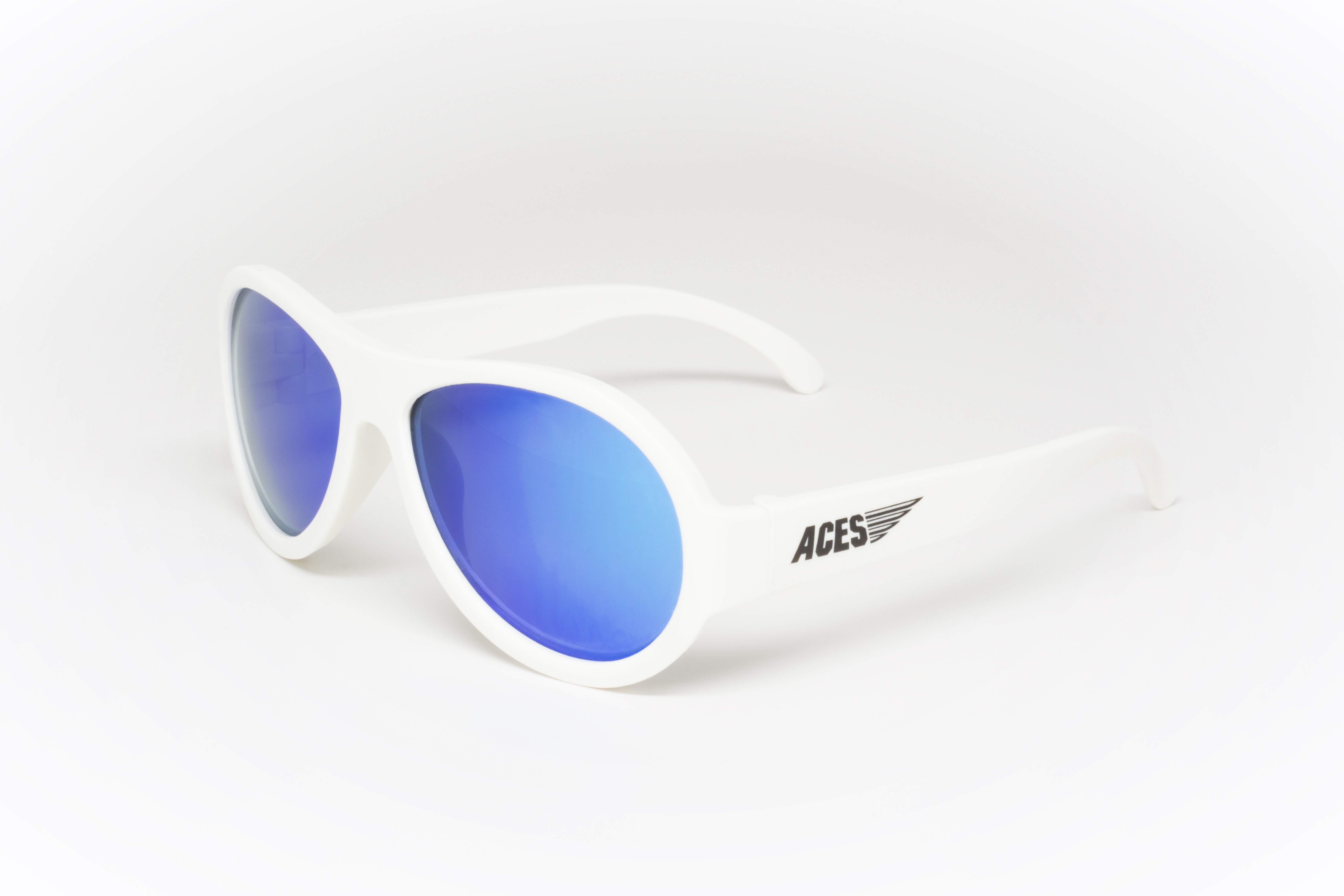 Babiators, Okulary przeciwsłoneczne Aces 7-14 Wicked White / Blue Lens Babiators, Okulary przeciwsłoneczne Aces 7-14 Wicked White / Blue Lens
