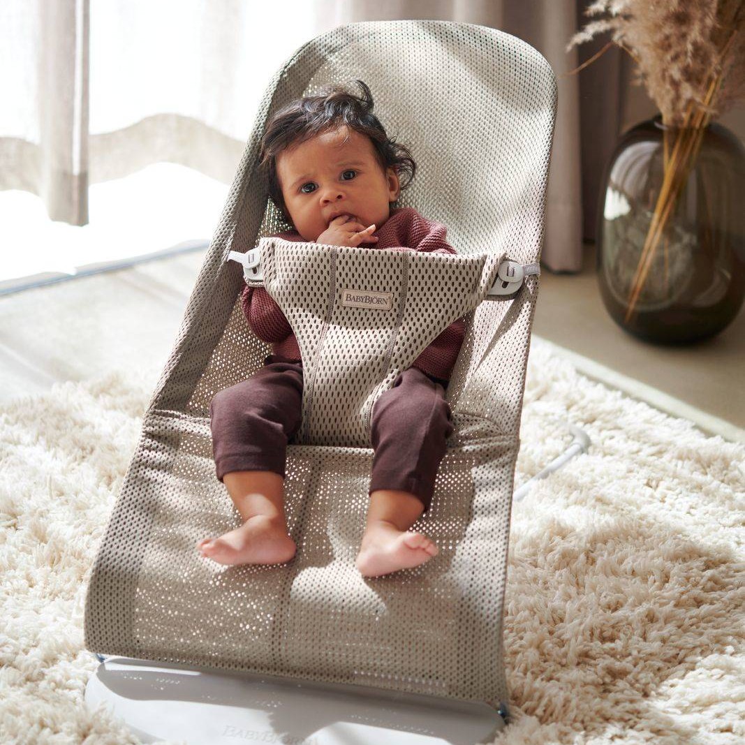 BabyBjorn, leżaczek BLISS MESH - Szary Beż BabyBjorn, leżaczek BLISS MESH - Szary Beż