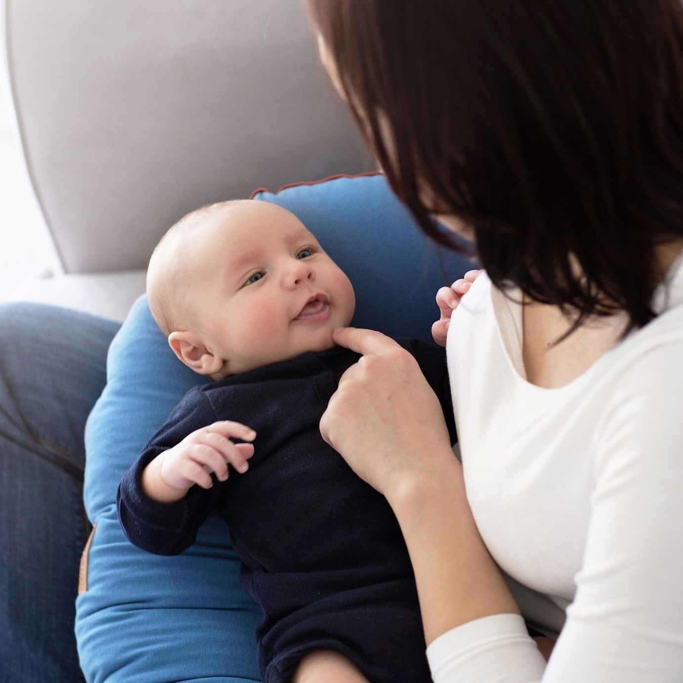 Poofi, Poduszka do karmienia organic denim