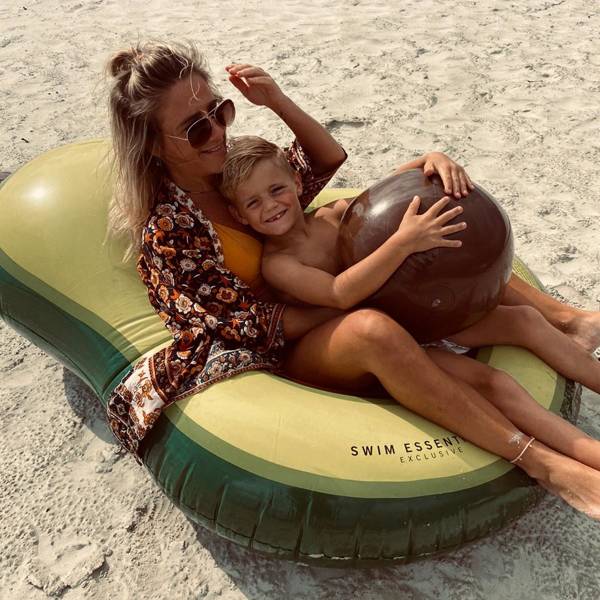 The Swim Essentials, Materac do pływania Avocado z piłką