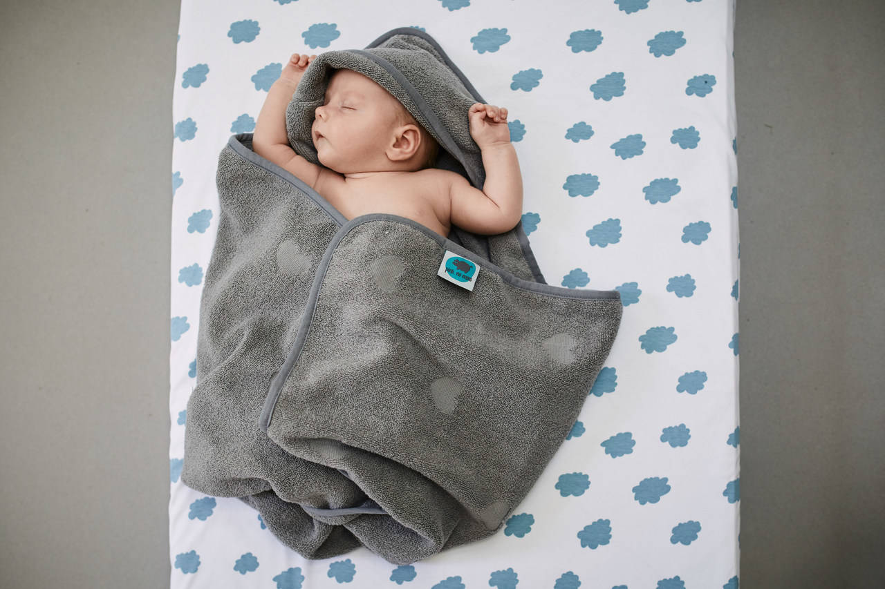 Pink no more, Ręcznik bawełniany 85x85cm - Grey Pink no more, Ręcznik bawełniany 85x85cm - Grey