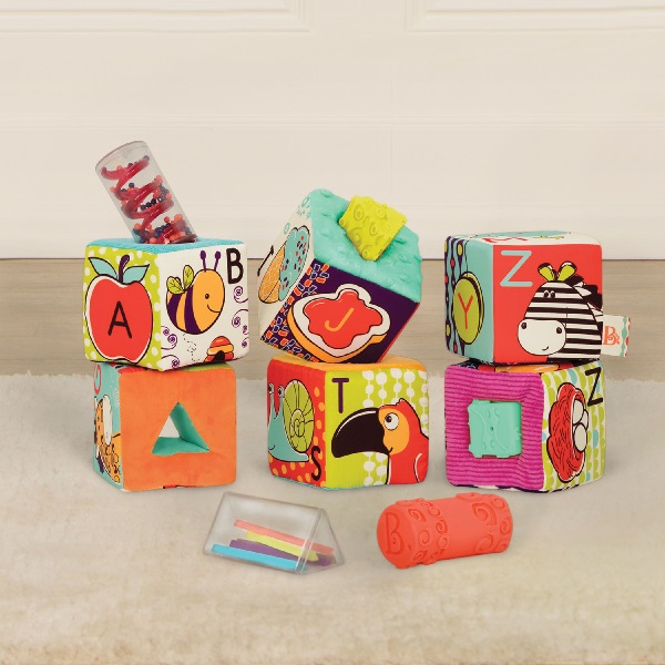 Btoys, klocki materiałowe duże z elementami geometrycznymi ABC Block Party Btoys, klocki materiałowe duże z elementami geometrycznymi ABC Block Party