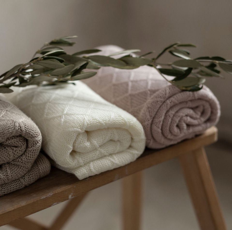 My Memi, Lekki kocyk  otulacz 90x90  wafer pale pink