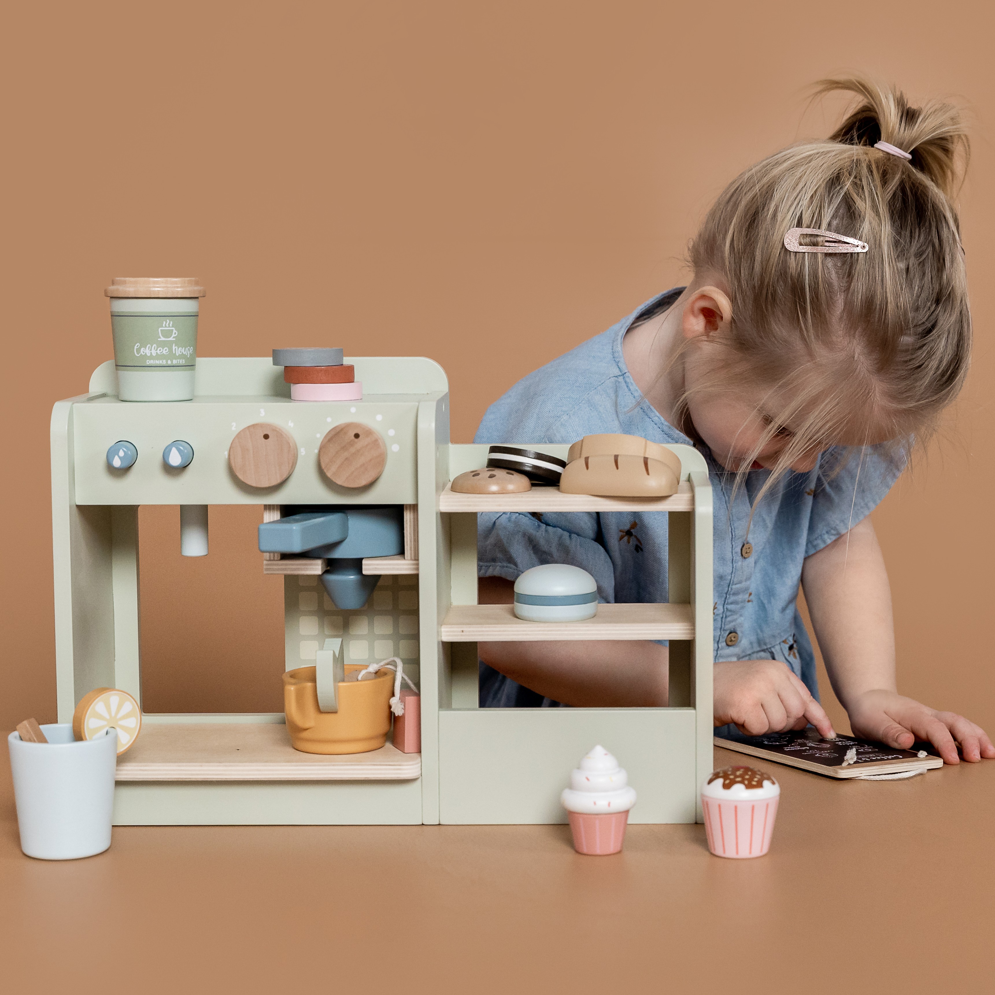 Little Dutch, Kawiarenka