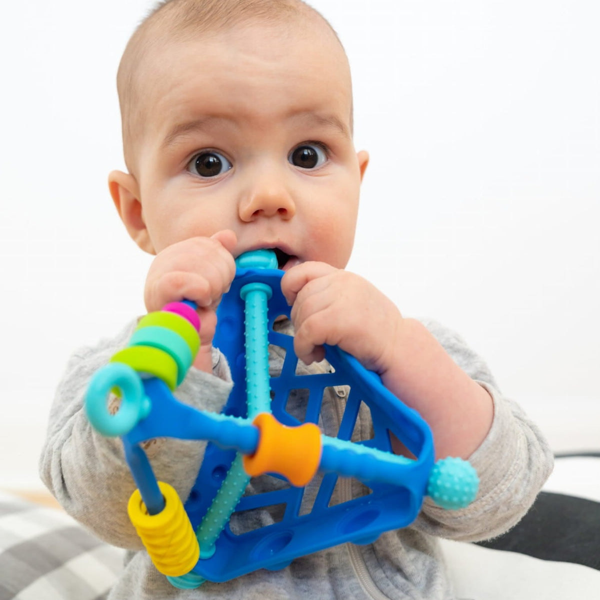 Mobi, Zabawka sensoryczna piramidka Wigloo