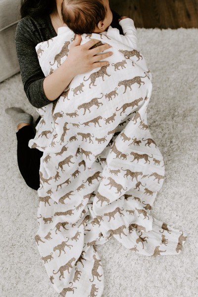 Aden & Anais, Otulacz muślinowy hear me roar - lead the way