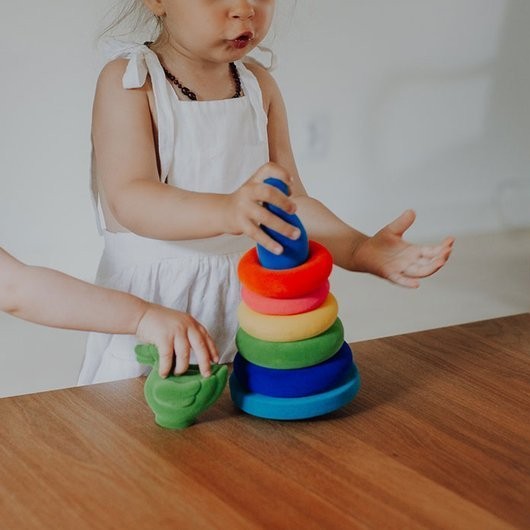 Rubbabu, Układanka edukacyjno-sensoryczna piramida z kaczuszką