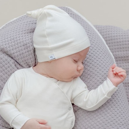 Bamboom, Czapeczka bambusowa dla niemowląt elf Biała 0m+ Bamboom, Czapeczka bambusowa dla niemowląt elf Biała 0m+