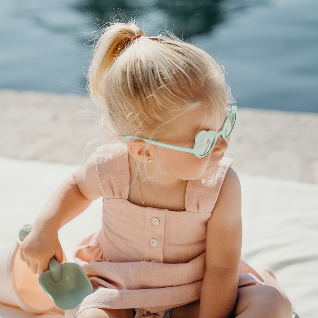 Ki ET LA, Okulary przeciwsłoneczne OURS'ON 2-4 lata Almond Green