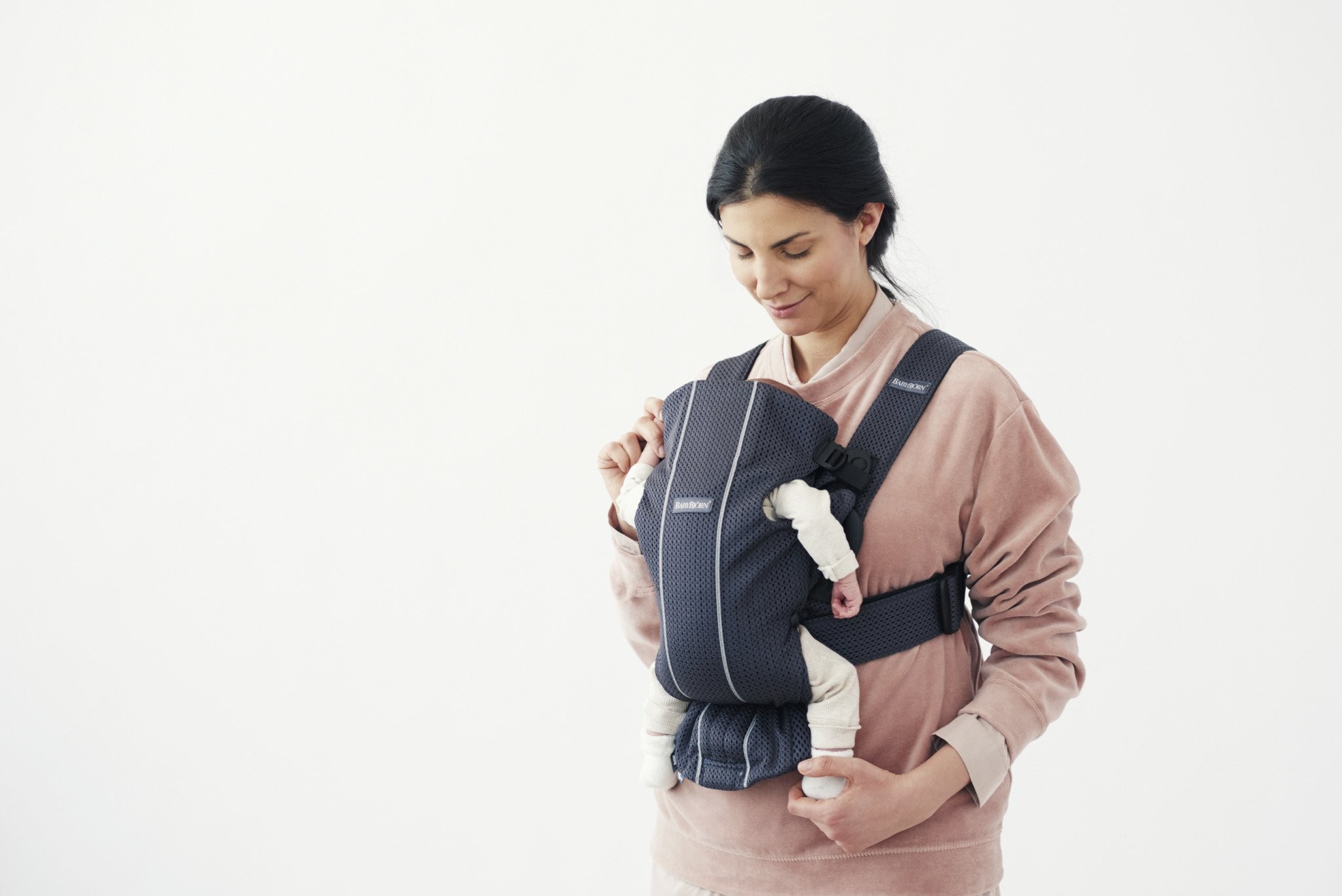BabyBjorn, MINI 3D Mesh – nosidełko, Antracytowy BabyBjorn, MINI 3D Mesh – nosidełko, Antracytowy