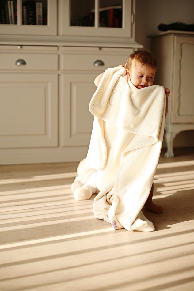 Poofi, mały mięsisty kocyk ecru