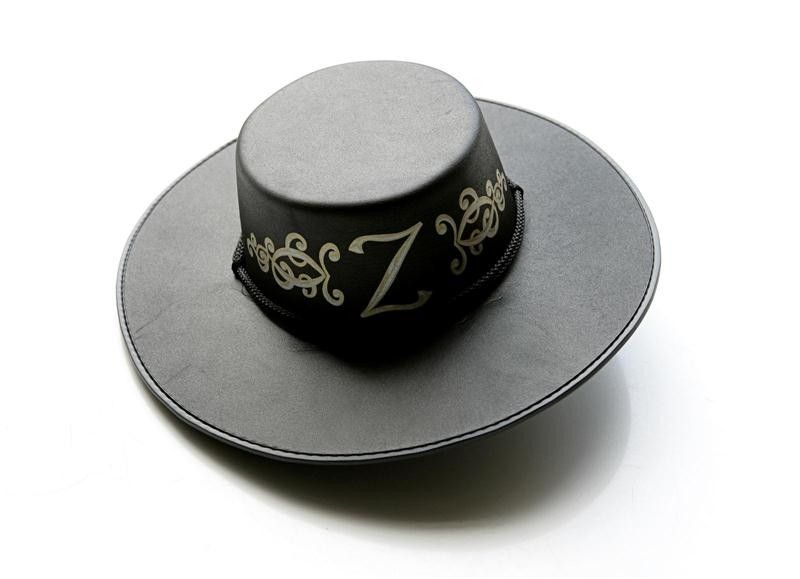 Z Bandit, Kapelusz Zorro