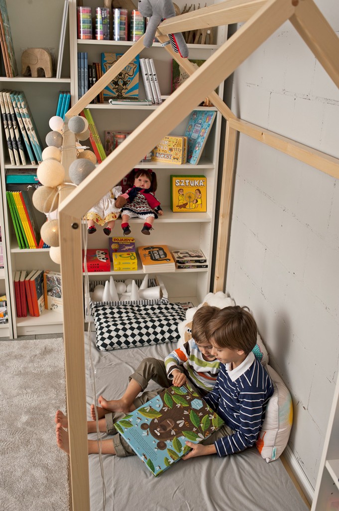 Moon - łóżeczko Domek White Moon - łóżeczko Domek White