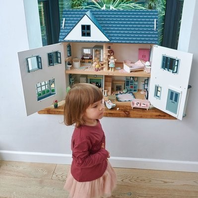 Tender Leaf Toys, Drewniany trzypiętrowy domek dla lalek