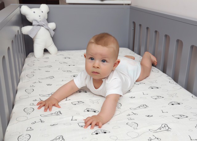 Prześcieradło z gumką Gwiazdki 60x120