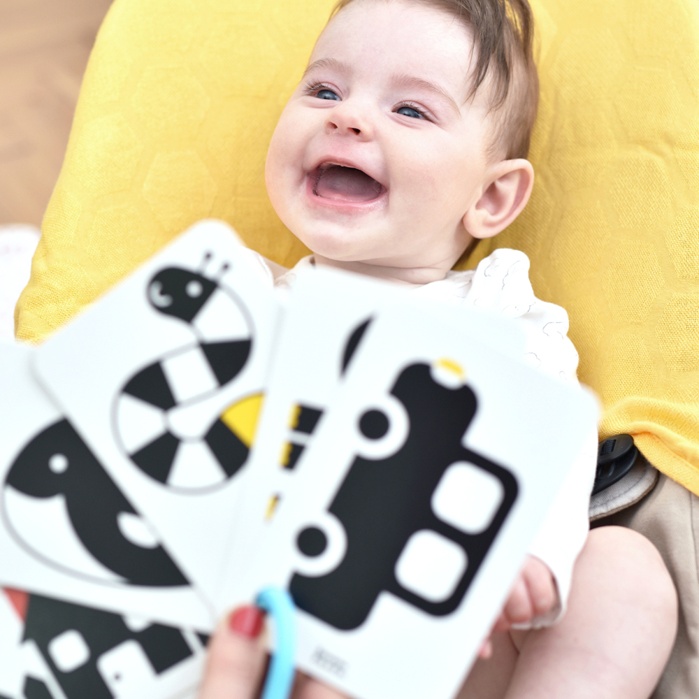 Czuczu, karty kontrastowe na kółeczku dla dzieci 3 miesiące +