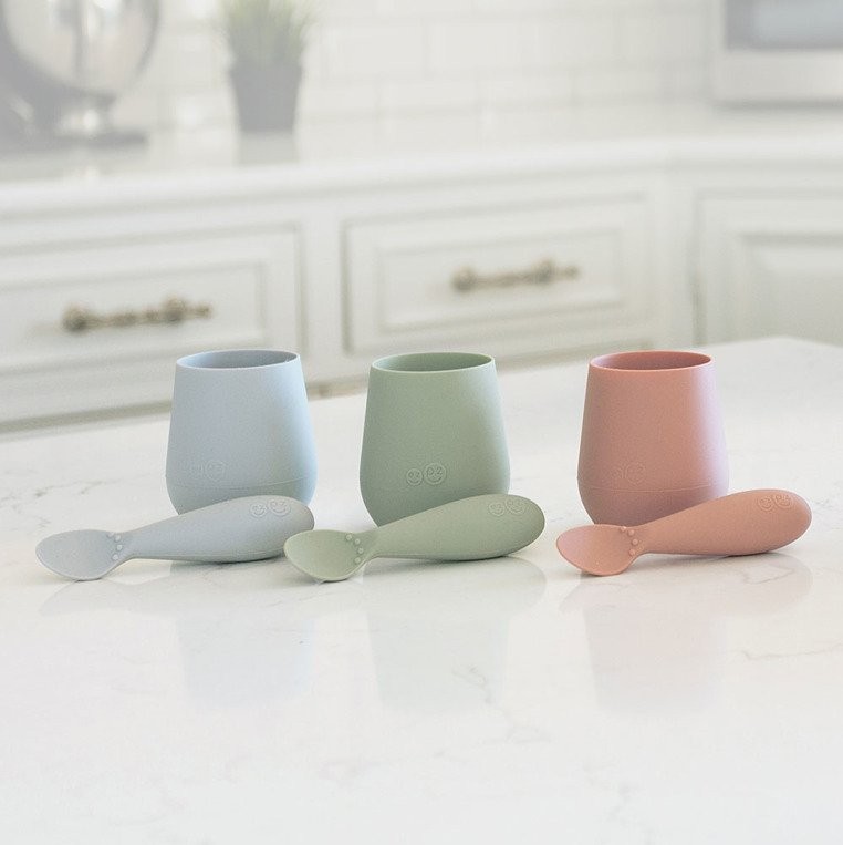 EZPZ, Silikonowy kubeczek Tiny Cup pastelowa zieleń