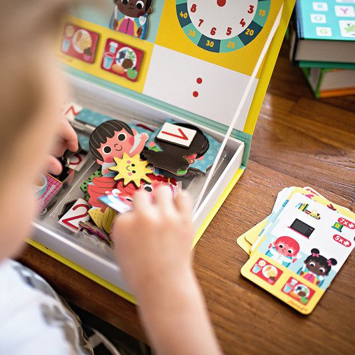 Janod, Magnetyczna układanka Uczę się zegarka Magnetibook 