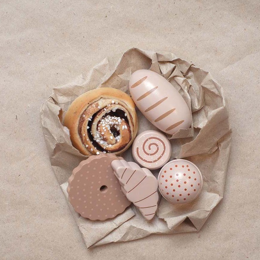 JaBaDaBaDo, Drewniany sklep -stragan