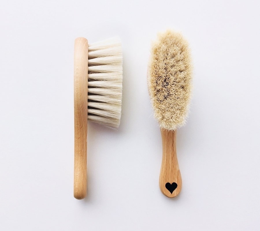 Lullalove, Miękka szczotka z koziego włosia z myjką muślinową- MRB