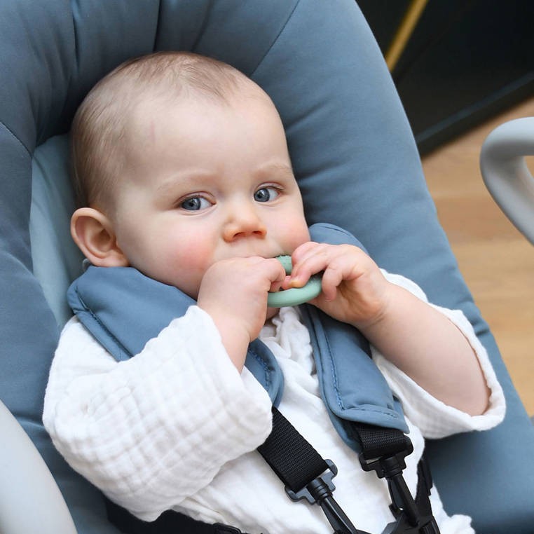 Beaba, Kosmetyczka z 9 akcesoriami do pielęgnacji niemowląt Sage green Beaba, Kosmetyczka z 9 akcesoriami do pielęgnacji niemowląt Sage green