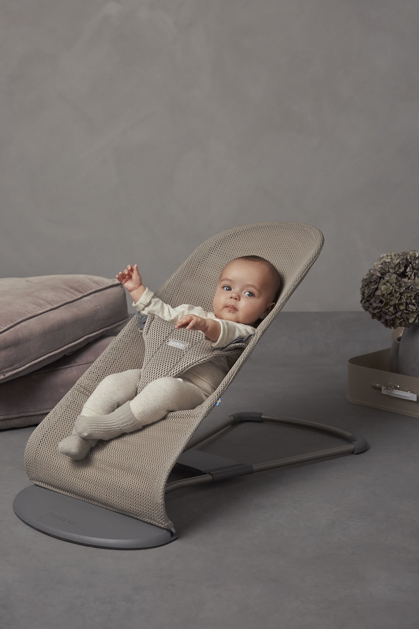 BabyBjorn, leżaczek BLISS MESH - Greige BabyBjorn, leżaczek BLISS MESH - Greige