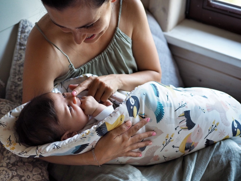 La Millou, Baby Horn - Parrot Lover & Parrot Spots La Millou, Baby Horn - Parrot Lover & Parrot Spots