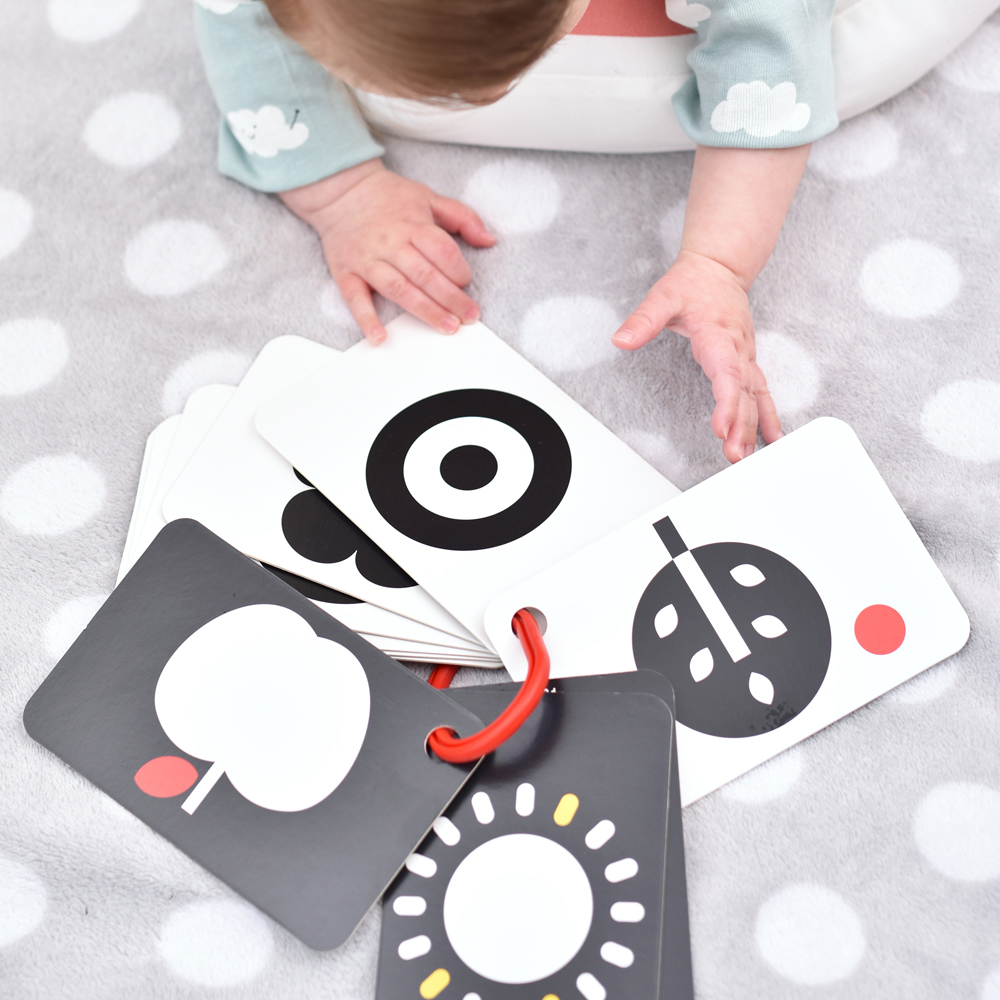 Czuczu, karty kontrastowe na kółeczku dla dzieci 0 miesięcy + Czuczu, karty kontrastowe na kółeczku dla dzieci 0 miesięcy +