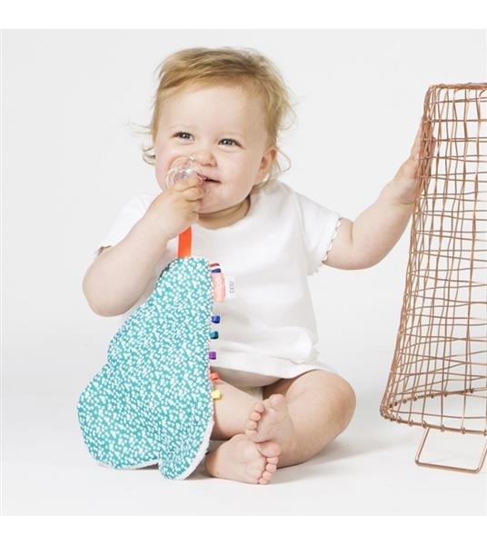 Mellipou, Przytulanka z uchwytem na smoczek Amy Menthe