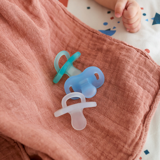 Suavinex, Smoczek 100% silikonowy fizjologiczny SX PRO 6-18M - transparentny Suavinex, Smoczek 100% silikonowy fizjologiczny SX PRO 6-18M - transparentny