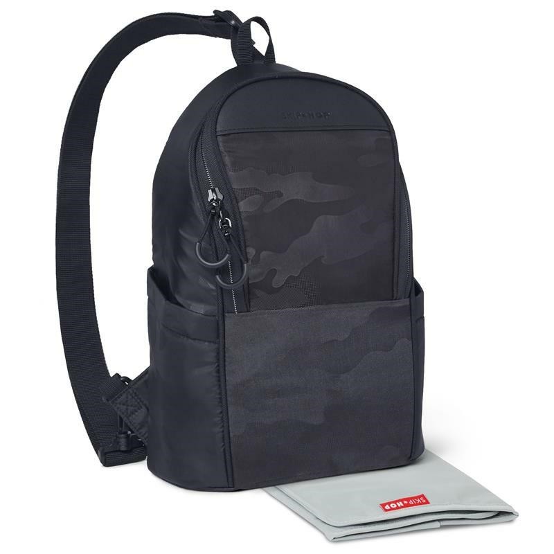 Skip Hop, Plecak Paxwell Sling Black Camo Skip Hop, Plecak Paxwell Sling Black Camo