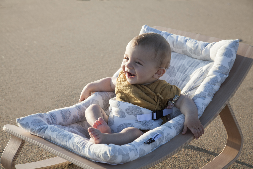 Charlie Crane, Leżaczek Levo buk Moumout Cloud