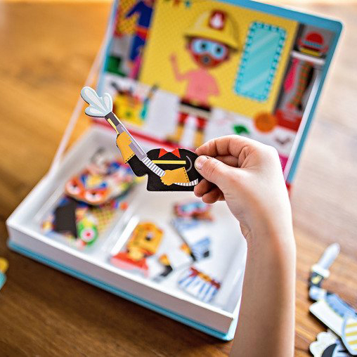 Janod, Magnetyczna układanka Kostiumy Chłopiec Magnetibook   Janod, Magnetyczna układanka Kostiumy Chłopiec Magnetibook