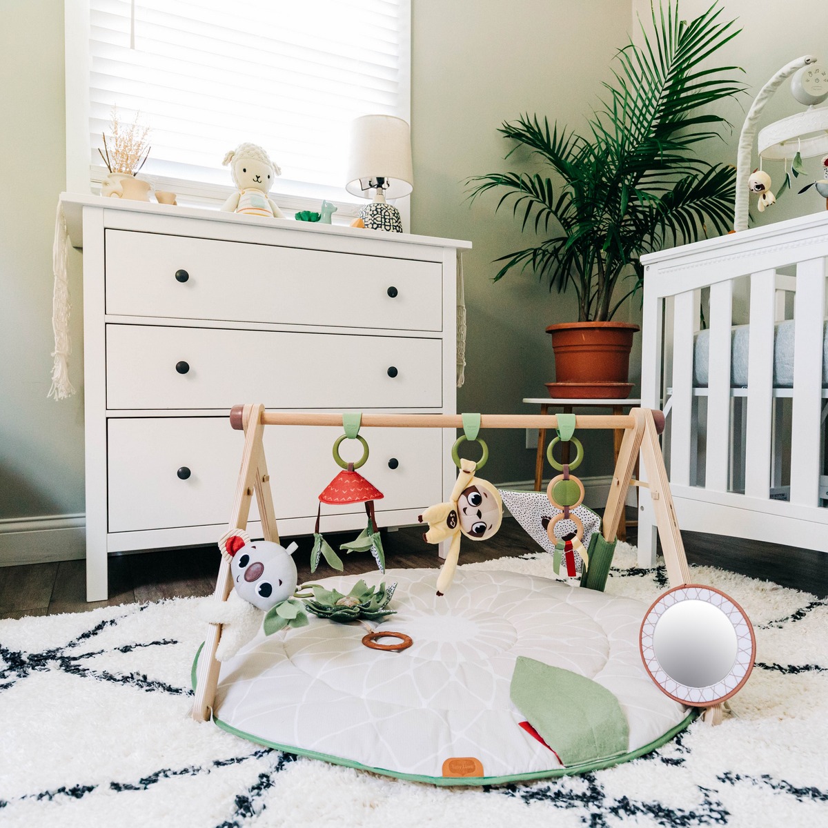 Tiny Love, Gimnastyka dla bobasa z drewnianym stojakiem - Boho Chic Tiny Love, Gimnastyka dla bobasa z drewnianym stojakiem - Boho Chic