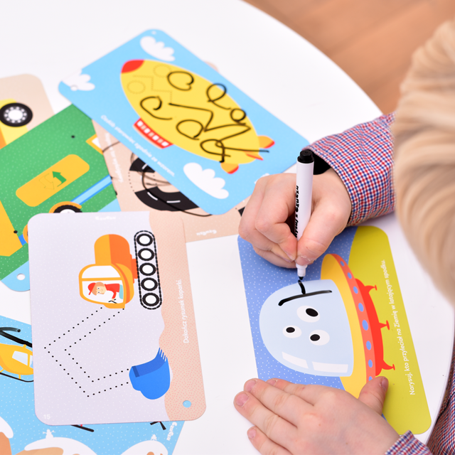 Czuczu, Pojazdy zabawy kreatywne z pisakiem zmazywakiem