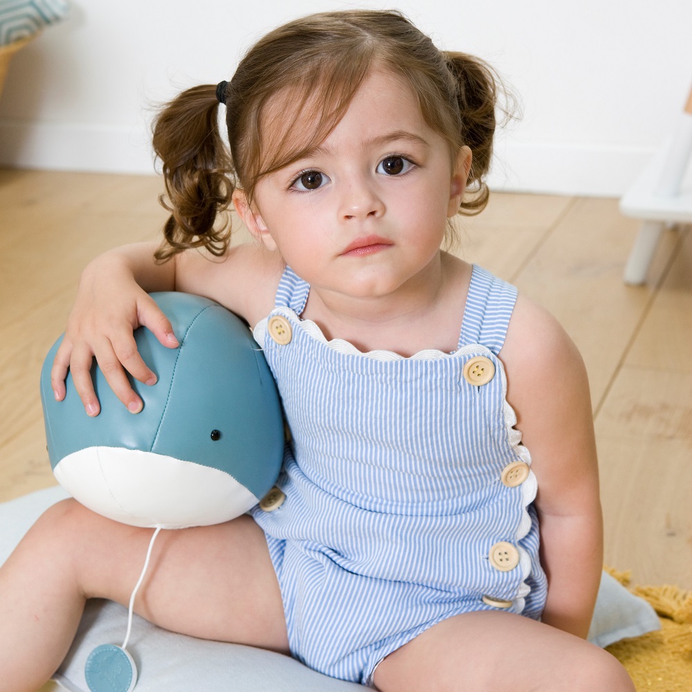 Little Big Friends, Wieloryb Madeleine – przytulanka i pozytywka